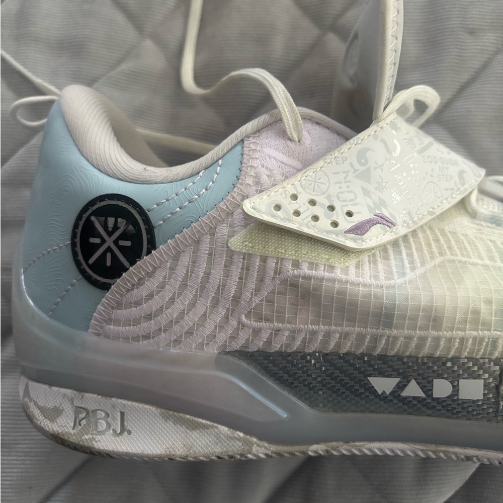 Way of Wade Basketball Shoes
